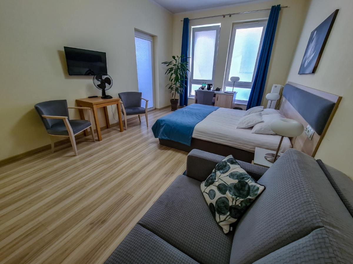 Antoninska Hotel & Apartamenty Leszno  Luaran gambar