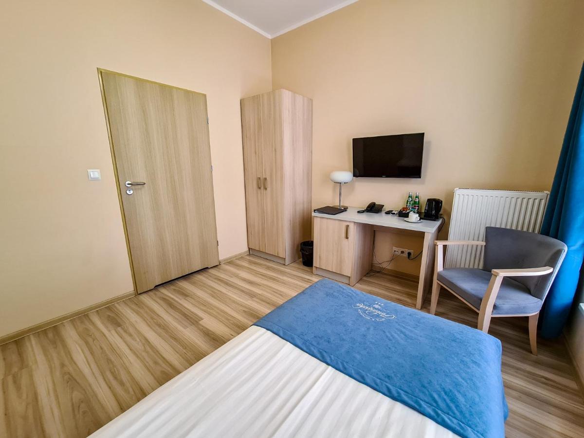 Antoninska Hotel & Apartamenty Leszno  Luaran gambar