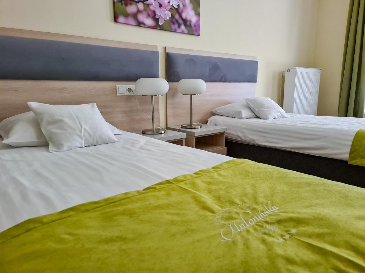 Antoninska Hotel & Apartamenty Leszno  Luaran gambar