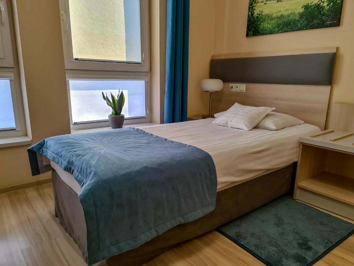 Antoninska Hotel & Apartamenty Leszno  Luaran gambar