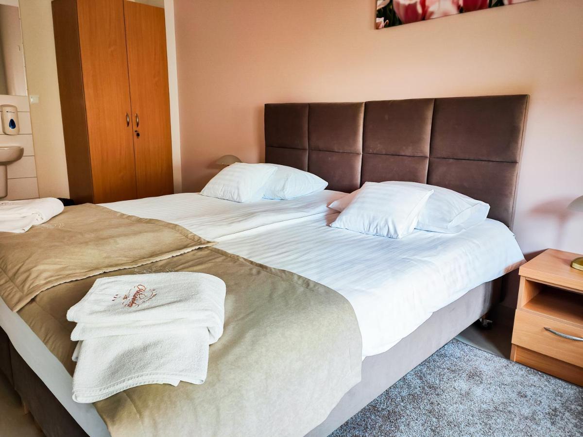 Antoninska Hotel & Apartamenty Leszno  Luaran gambar