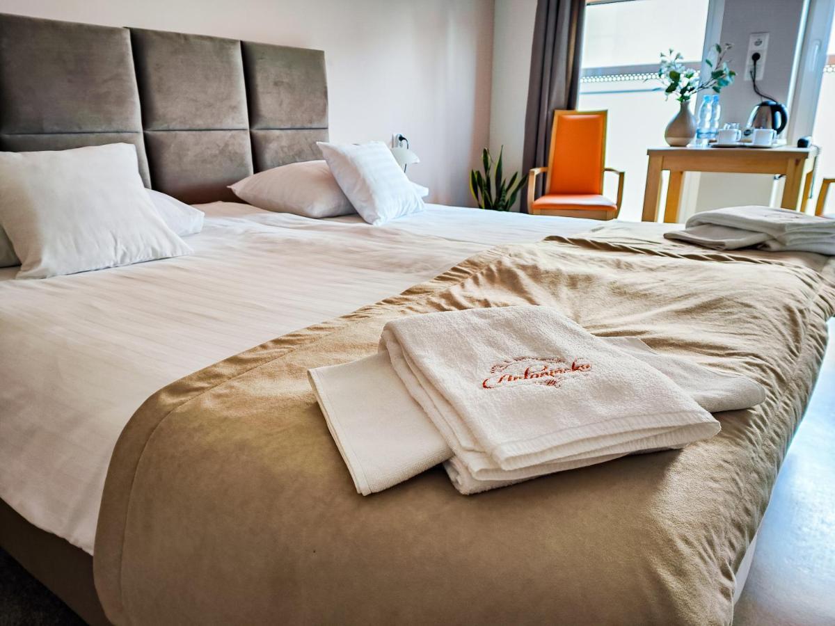 Antoninska Hotel & Apartamenty Leszno  Luaran gambar