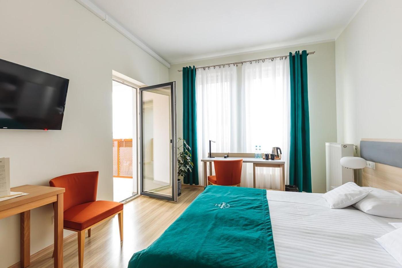 Antoninska Hotel & Apartamenty Leszno  Luaran gambar